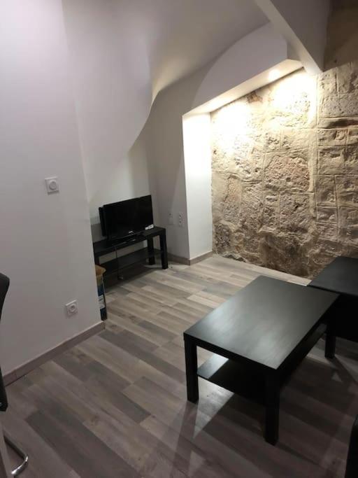 Les Balences - Jolie Studio Place Jean Jaures Beziers -Wifi Apartment Exterior photo